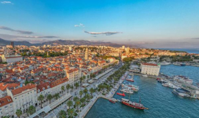 Sea view luxury rooms in Diocletian's palace